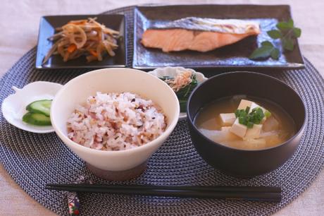 Japanisch kochen wird mit der richtigen Anleitung kinderleicht.