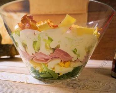 Wenn das Mittagessen schwer war, gibt es Abends bei uns Salat #Rezept #SchinkenKäseSalat #Bacon