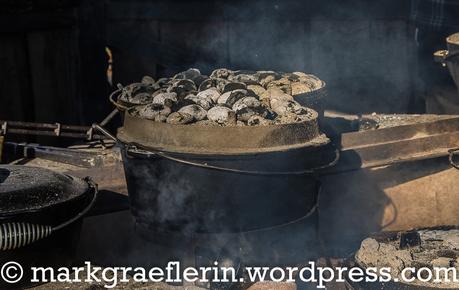 Samstagseintopf mal anders: Outdoor-Küche mit Köstlichkeiten aus dem Dutch Oven
