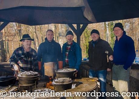 Samstagseintopf mal anders: Outdoor-Küche mit Köstlichkeiten aus dem Dutch Oven