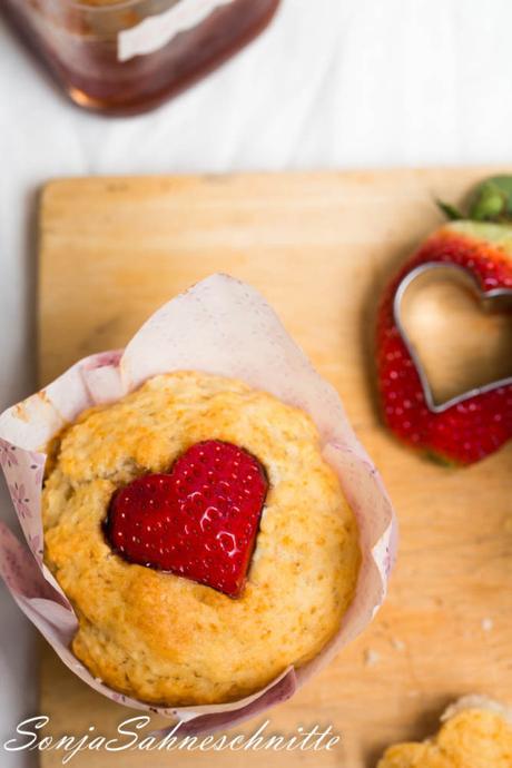 Grundrezept für schnell, locker und einfach vegane  Muffins + variante zum Valentinstag