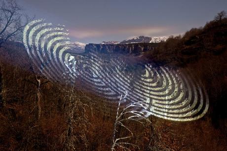 Land Art oder Lichtkunst? – Die Lichtinstallationen von Javier Riera