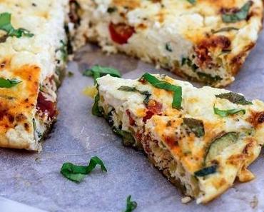 Zucchini-Frittata mit Chorizo und Feta