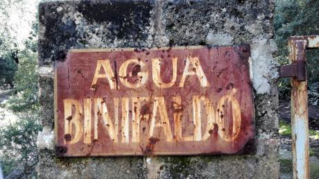 Abfüllanlage “Agua Binifaldó” wird zur “Wanderhütte”