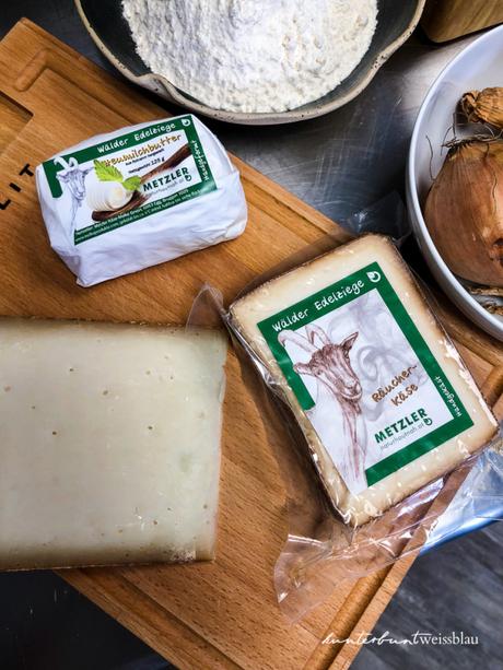 Videorezept: Vorarlberger Käsefladen mit Ziegenkäse