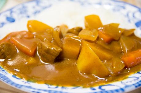 Japanisches Curry mit Rindfleisch.