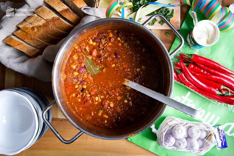 Chili con Carne: Perfekter Party-Eintopf