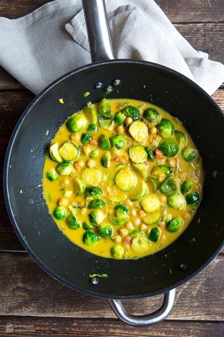 Rosenkohl-Curry mit Kichererbsen