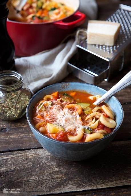 Minestrone – Italienische Gemüsesuppe (Eintopf)