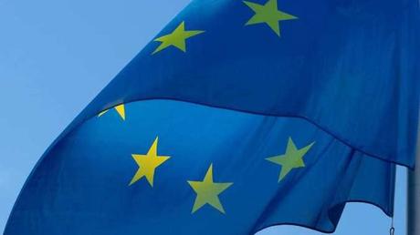 EU-Urheberrechtsreform: Artikel 11 und 13 sind durch. Kritiker zeigen sich bestürzt.