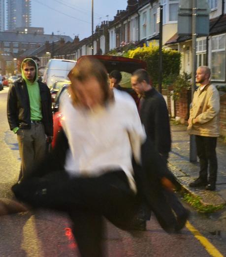 Famous: Nicht zu fassen