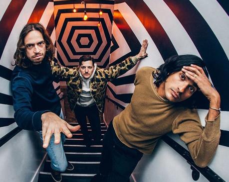 Yeasayer: Schwierige Beweisausnahme