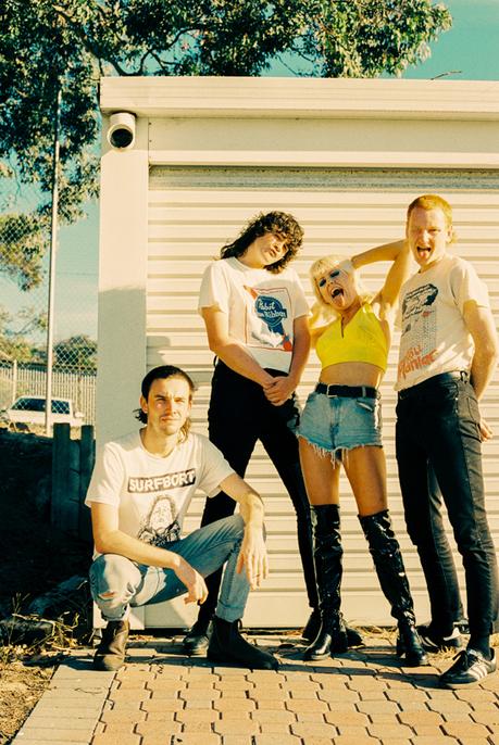 Amyl And The Sniffers: Pures Adrenalin
