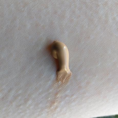 [Werbung] Mary Kay nourishine plus Lipgloss Café au lait + alverde Pure Beauty BB Cream mittel