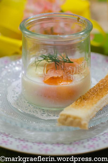 Zum Osterbrunch: Oeufs en cocotte – Eier im Glas mit Räucherlachs