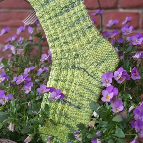 Mehr grüne Socken und Nähen für den guten Zweck