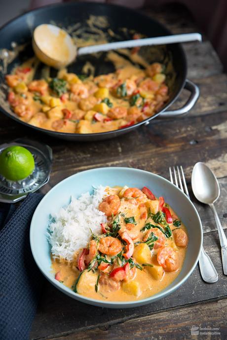 Garnelen-Curry mit Kokosmilch und Spinat