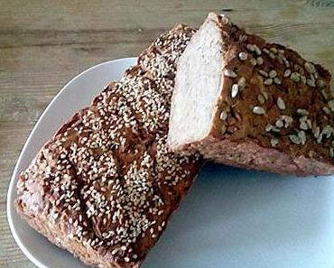 Unser erstes glutenfreies Brot (ist normal)