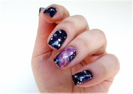 galaxy Nails Nageldesign Sterne