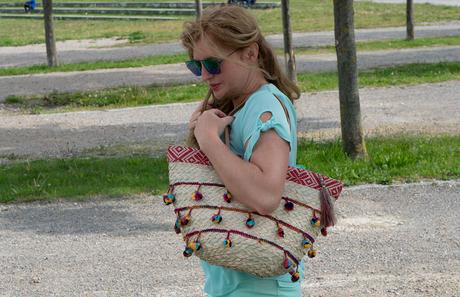 Handtaschen aus Bambus und Stroh – die Trend Accessoires des Sommers