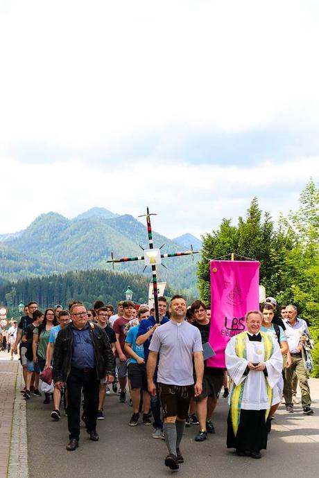700 Jugendliche pilgern nach Mariazell – 14. Steirische Lehrlingswallfahrt