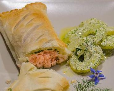 Freitagsfisch: Lachs im Blätterteig mit Dill-Gurken-Gemüse