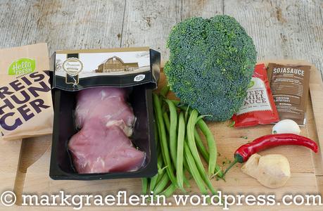 HELLO FRESH – Pikant mariniertes Schweinefilet mit Gemüse und Reis