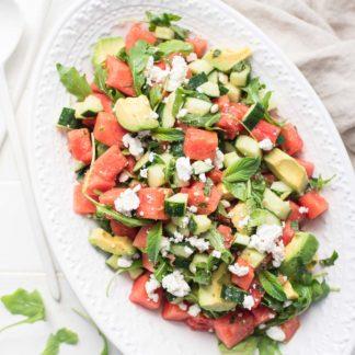 Wassermelonensalat mit Feta, Gurke & Avocado