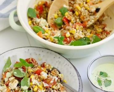 GIB MIR MEHR DAVON! Bunter Dinkel-Reissalat mit gerösteten Süßkartoffeln, Tomaten, Mais, gebackenem Ricotta  & Avocado-Basilikum Dressing