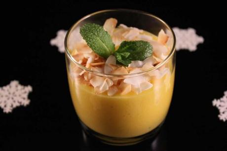 Mangoträumchen mit Kokos-Flaks
