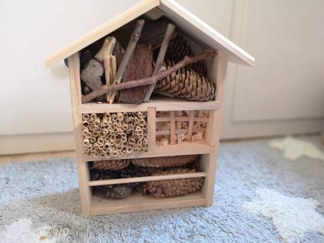 Ein Bienenhaus zum Selbstgestalten von  Eichhorn