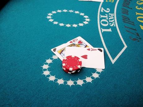 Blackjack spielen – Tipps und Tricks