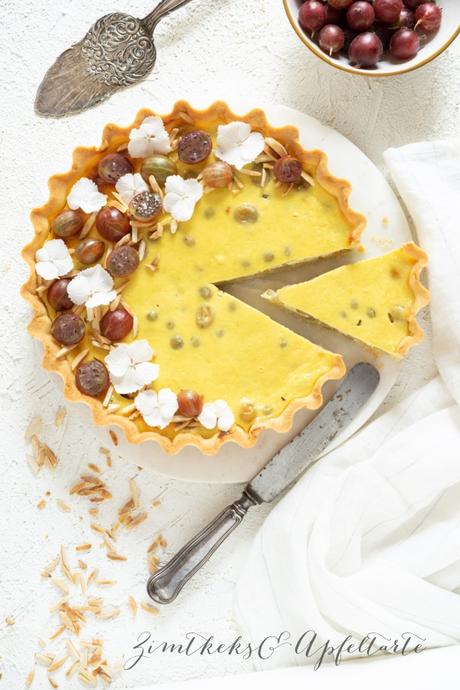 Fruchtige Stachelbeertarte mit Skyr-Schmand-Guss