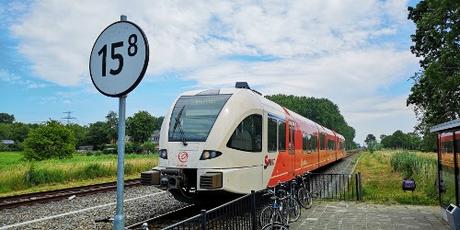 Friesland: Groningen - Essen aus der Wand