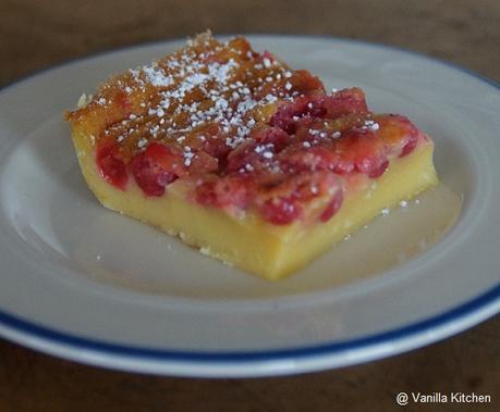 Zwischen Pudding und Kuchen: Johannisbeer-Clafoutis