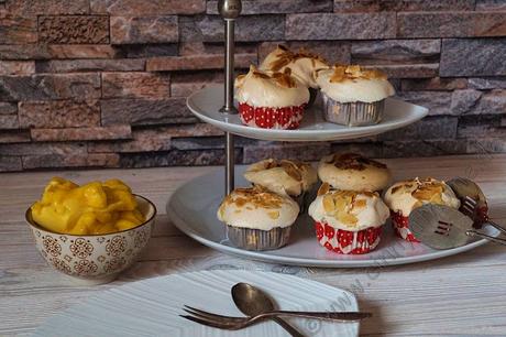 Kirsch-Baiser-Muffins und Mango Sorbet passen einfach wundervoll zusammen #Rezept #Backen #Eis
