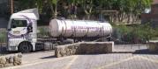 Bevölkerungszunahme zwingt Deià, Wasser in Lastwagen zu bringen