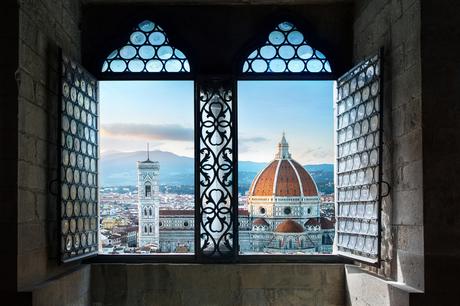 Blick aus dem Fenster auf den Dom in Florenz