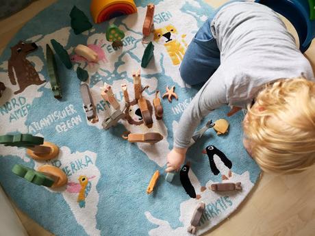 Einmal und die Welt - Unser Bio Kinderteppich von Hans Natur