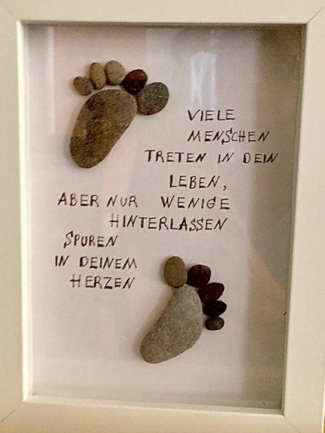 Basteln mit Steinen: Gerahmte Botschaft – oder – Von der Natur geschenkt: Steinbilder