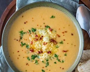 Steckrübensuppe mit Emmentaler Chip [Enthält Werbung]