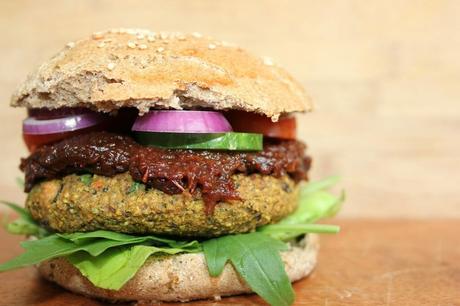Vegane Burger – Wie gesund sind Fleischersatzprodukte?