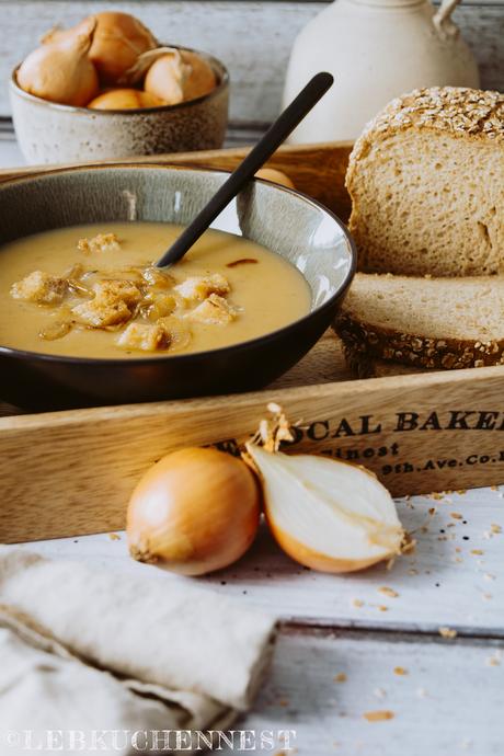 Zwiebel-Haferbrotsuppe – Glutenfreies Herbstsüppchen [Anzeige]