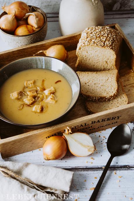 Zwiebel-Haferbrotsuppe – Glutenfreies Herbstsüppchen [Anzeige]