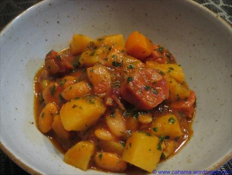 Weiße Bohnen-Kartoffel-Eintopf mit Chorizo