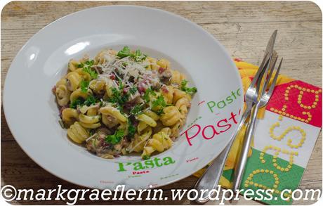 Mittwochspasta: Trivelli mit Champignons, Speck und Mascarpone