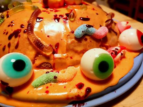 Süßes & Saures für die Halloween -Party - Kürbiskuchen & saure Bowle für Kids