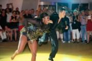 Motsi Mabuse verzaubert auf dem AIDA Tanzparkett