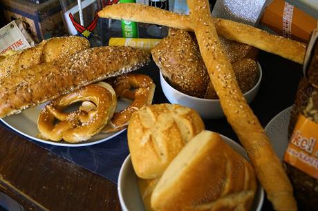 Beim Bloggertreffen waren wir bestens versorgt mit Kuchen, Brot und Brötchen vom Höreder Beck #Bäckerei #Food #FrBT19