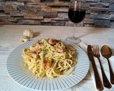 Mit dem One-Pot Pasta-Lachs Gericht ist man schnell fertig und es ist so lecker #Rezept #Food #Fisch